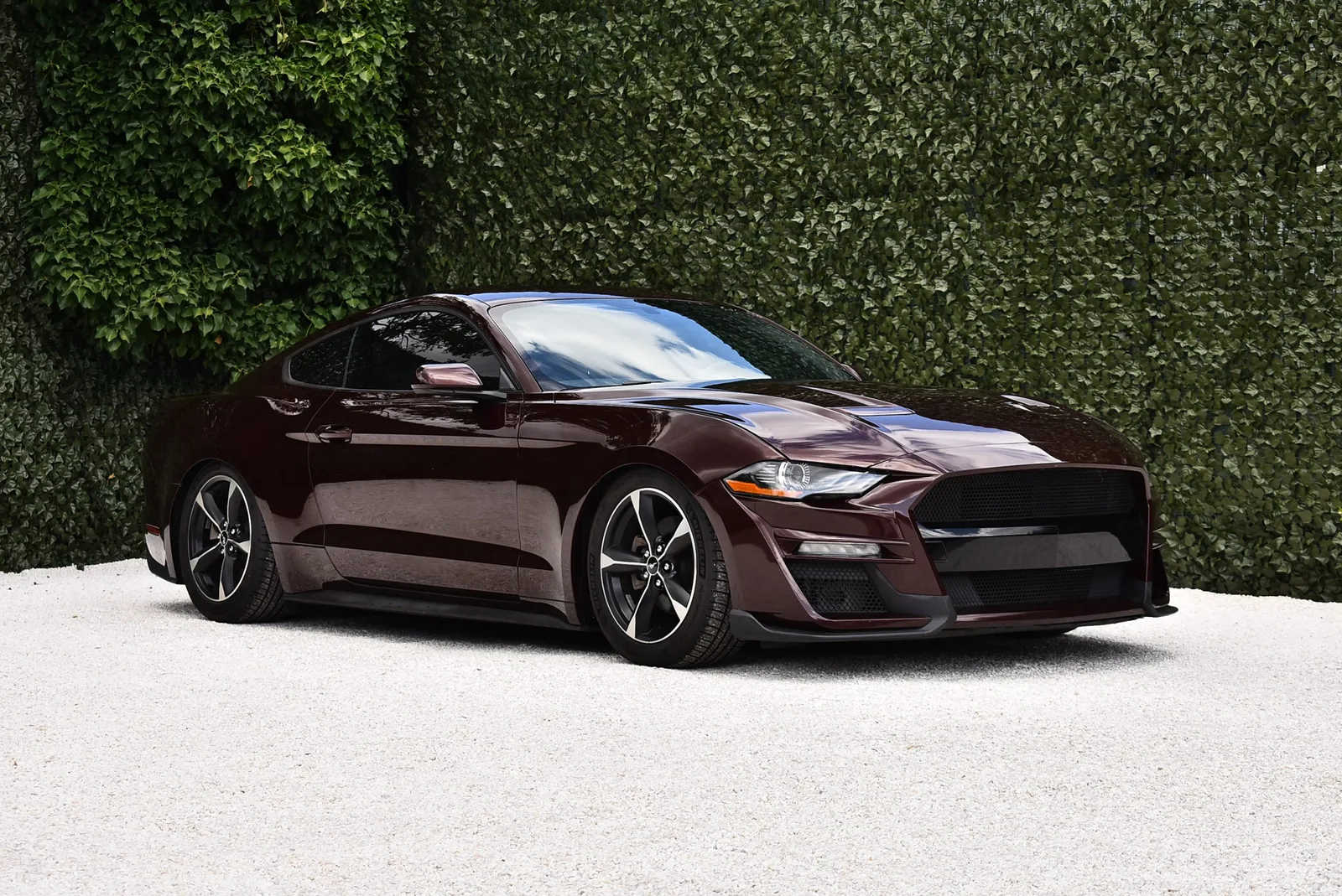 Ford Mustang (2018) — foto 1