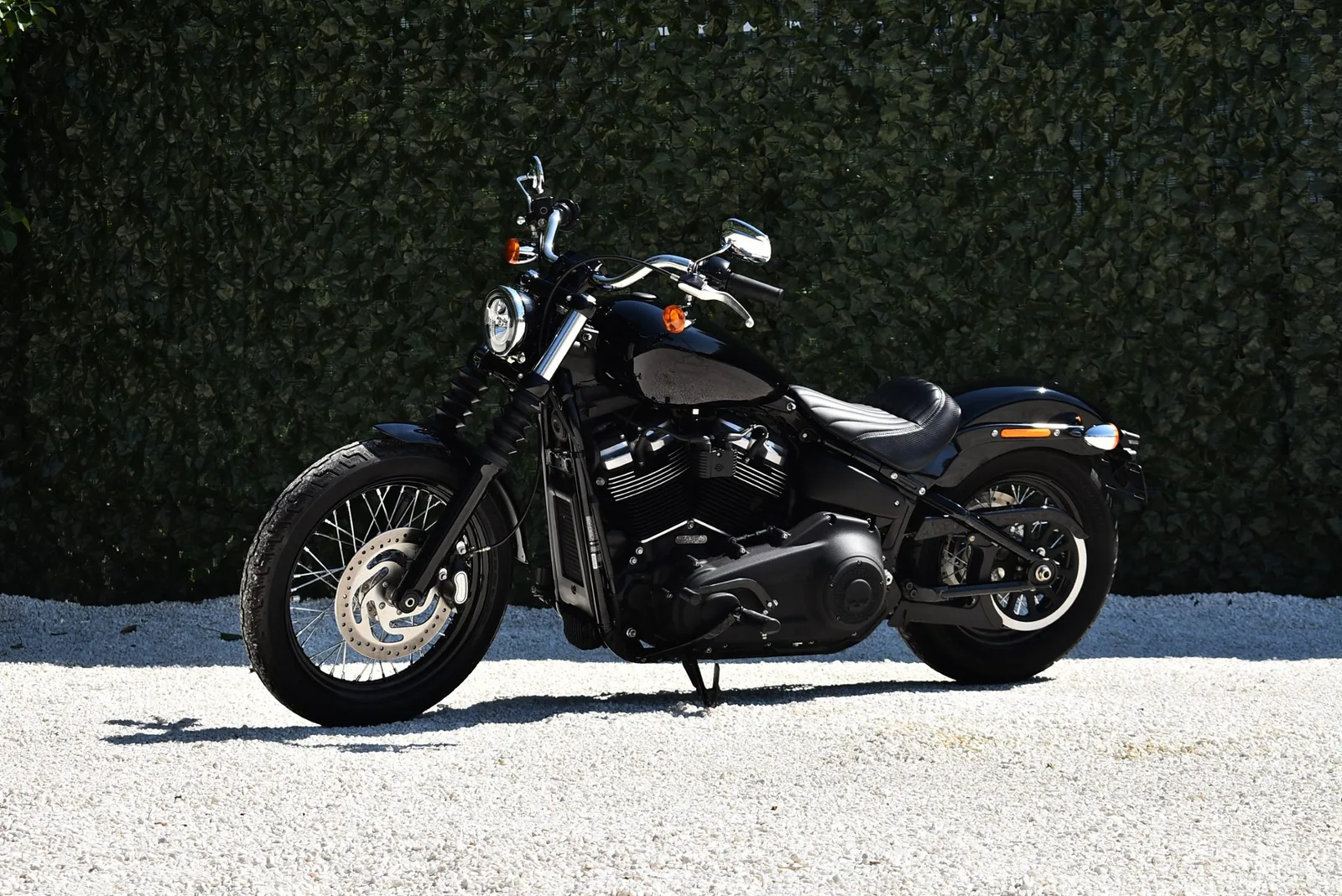 Harley-Davidson Street Bob (2020) — foto 1