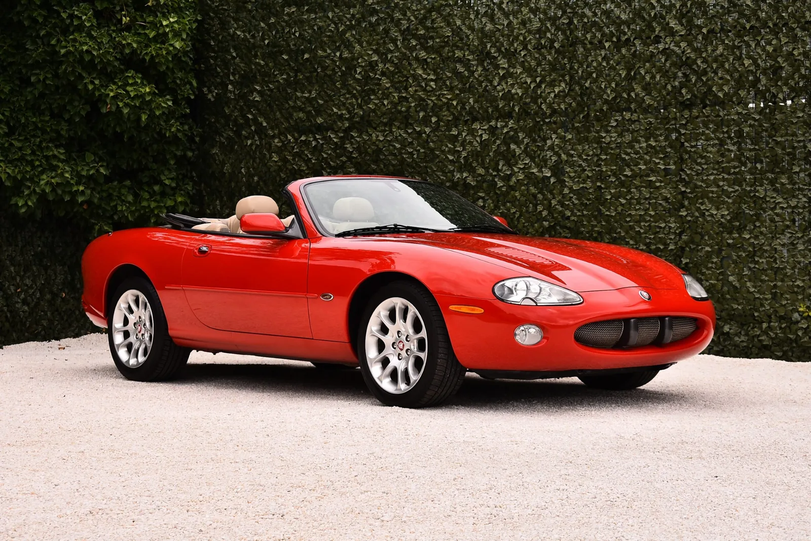 Jaguar XKR (2001) — foto 1