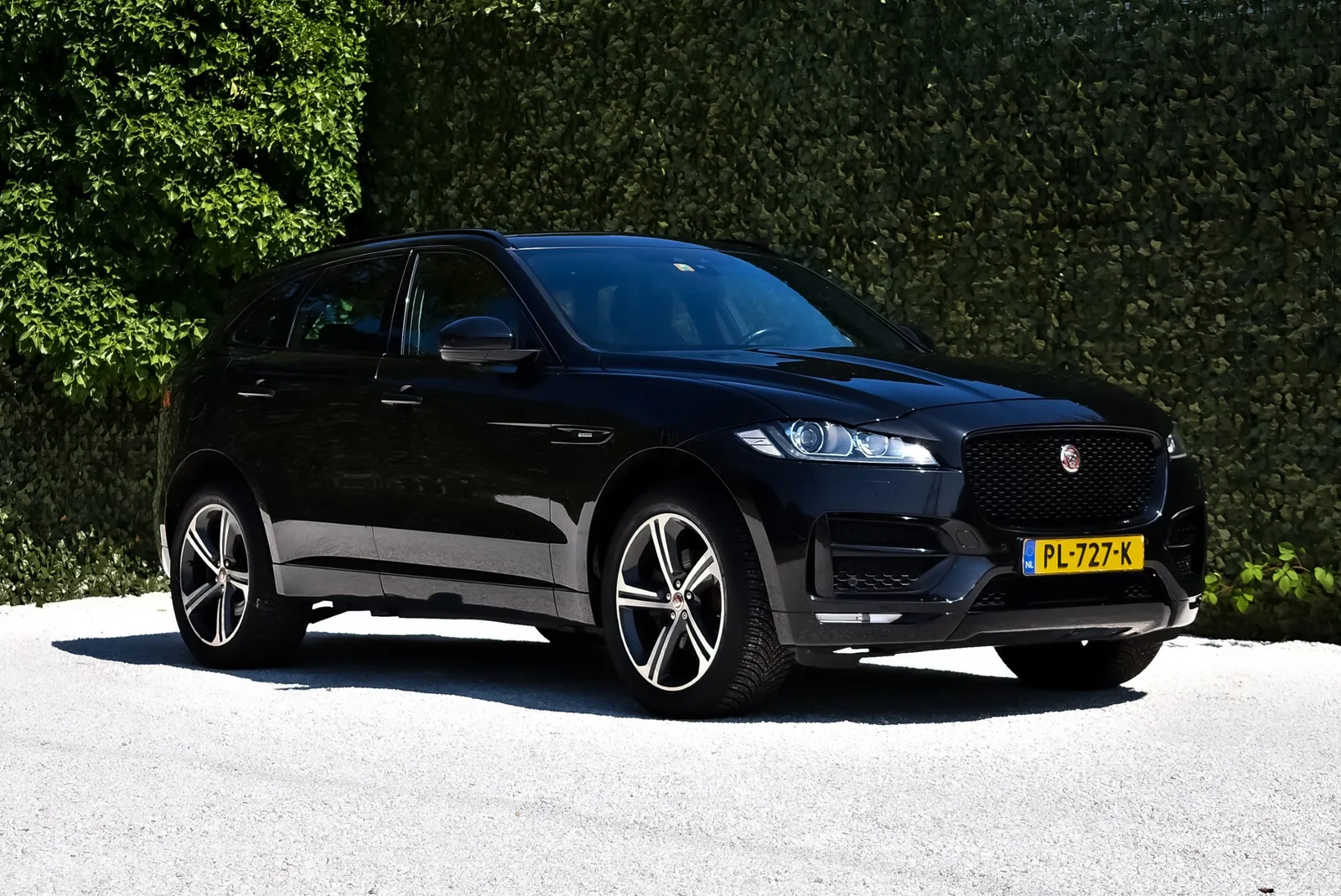 Jaguar F-Pace (2017) — foto 1