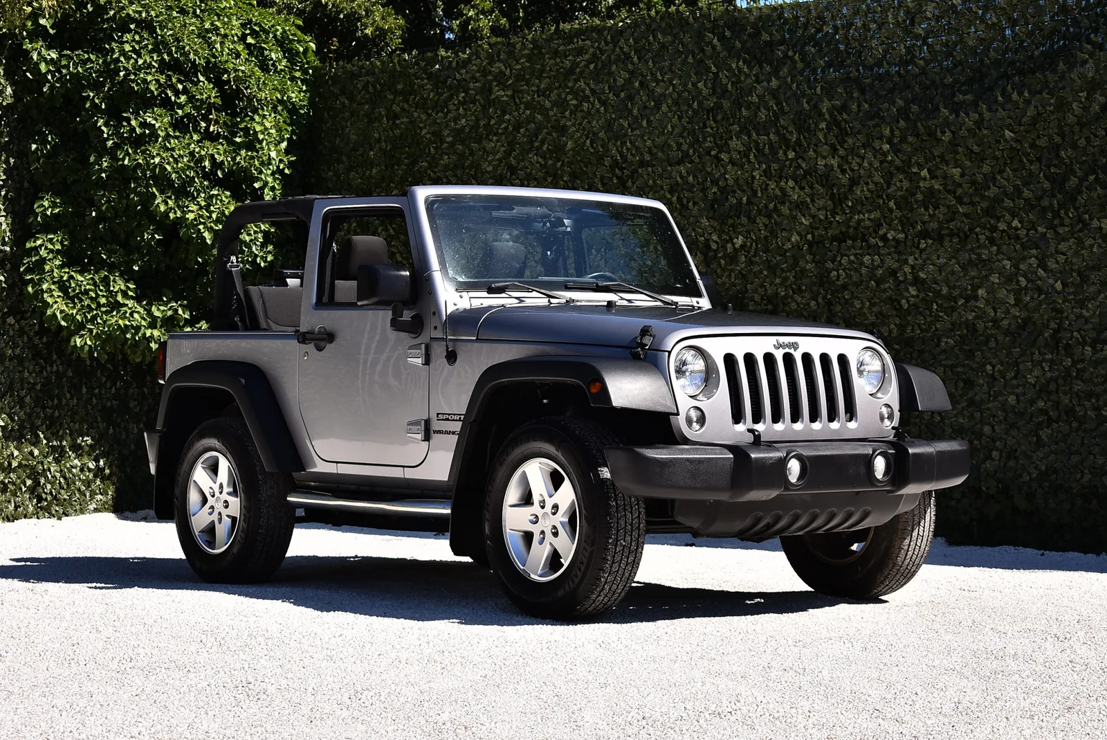 Jeep Wrangler (2016) — foto 1