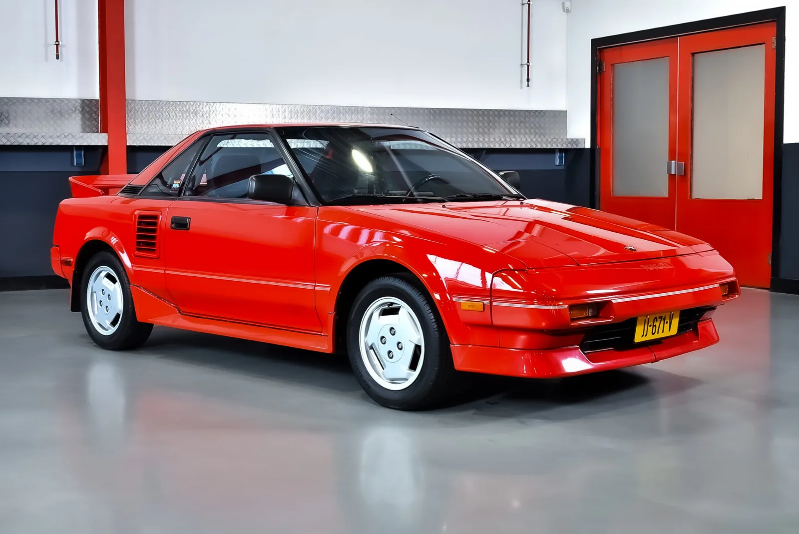 Toyota MR2 (1988) — foto 1