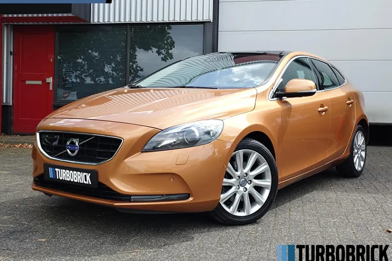 Volvo V40 (2012)