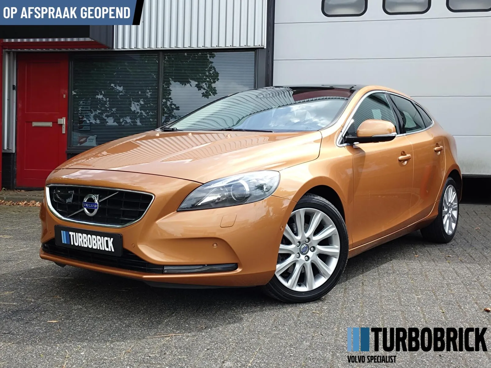 Volvo V40 (2012) — foto 1
