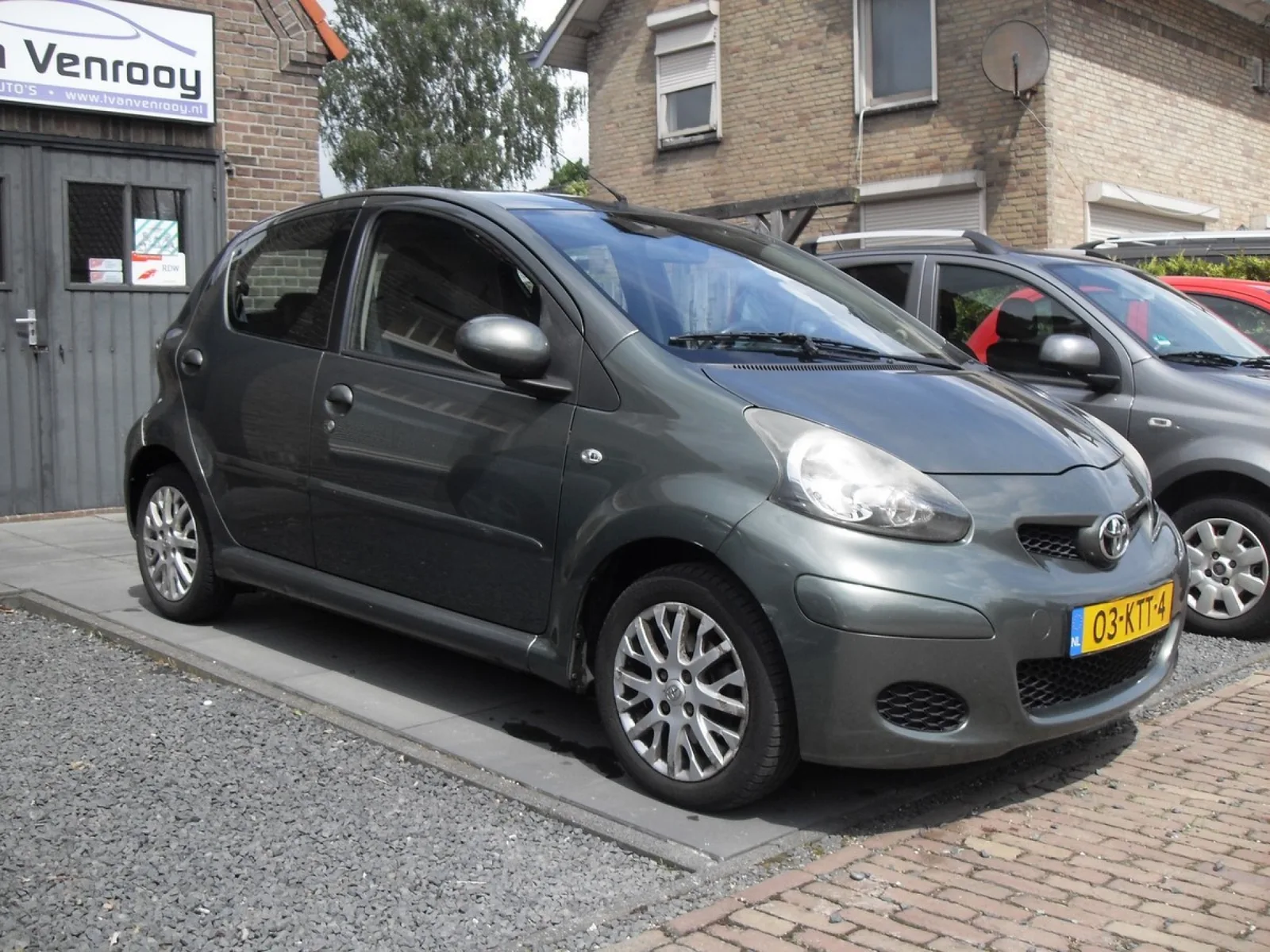 Toyota Aygo (2010) — foto 1
