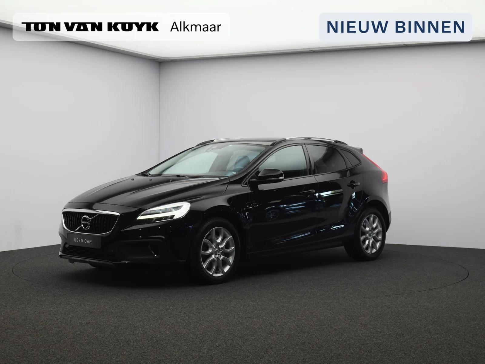 Volvo V40 Cross Country (2019) — foto 1