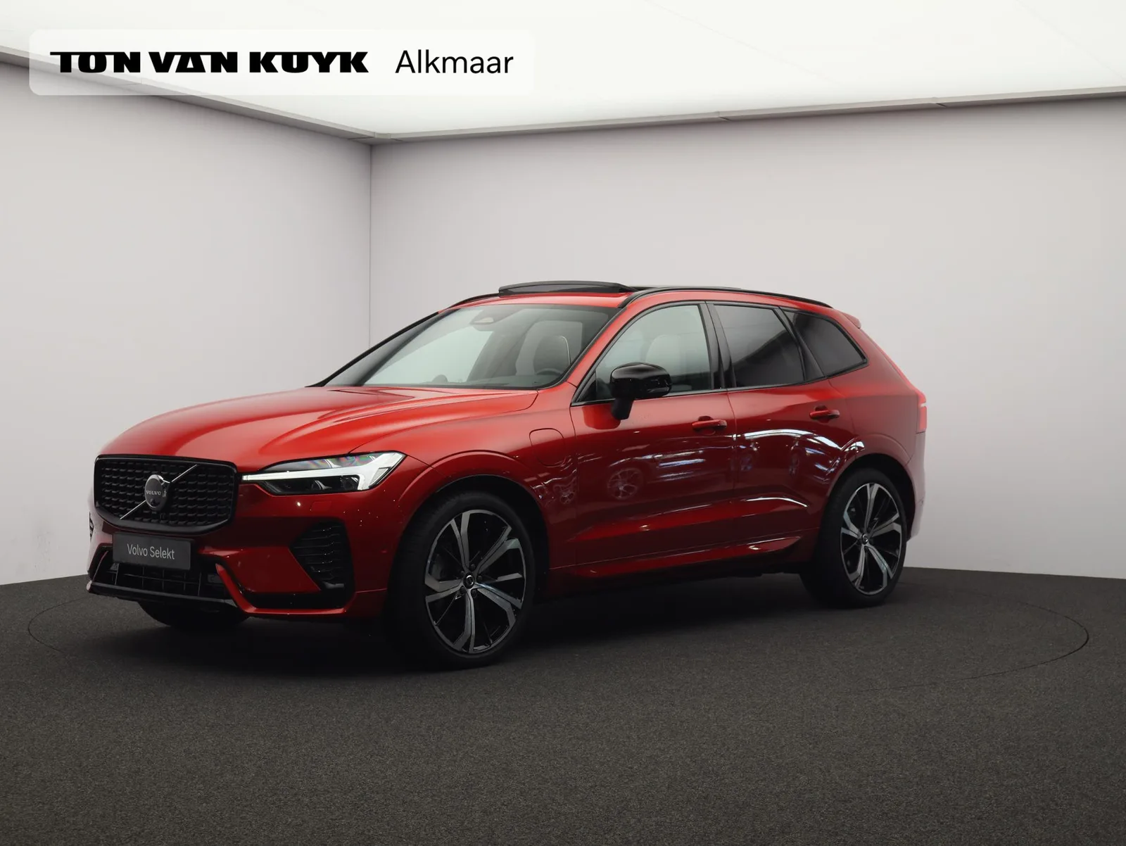 Volvo XC60 (2024) — foto 1