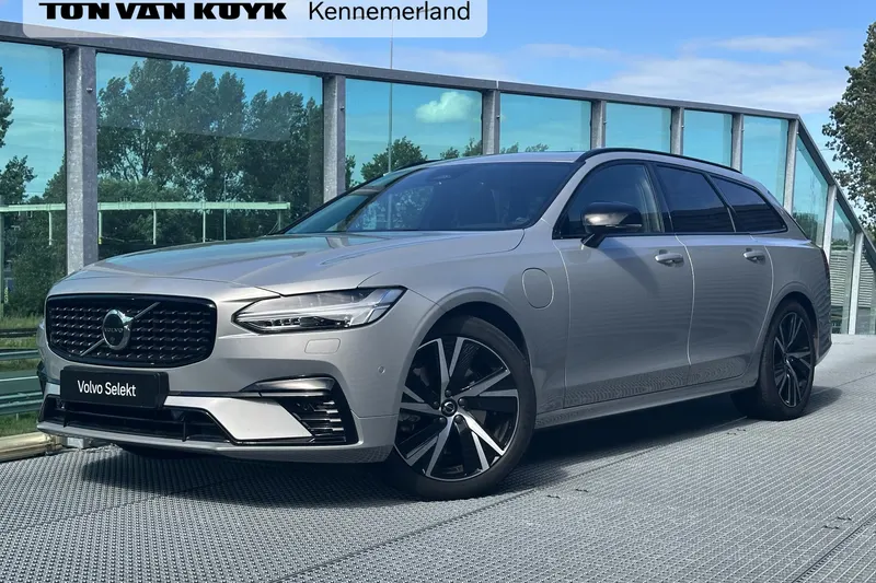 Volvo V90 (2023)