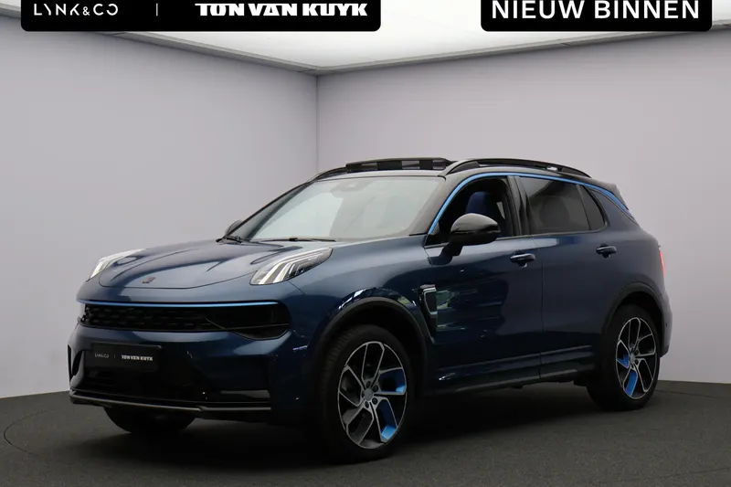 Lynk & Co 01 (2023)