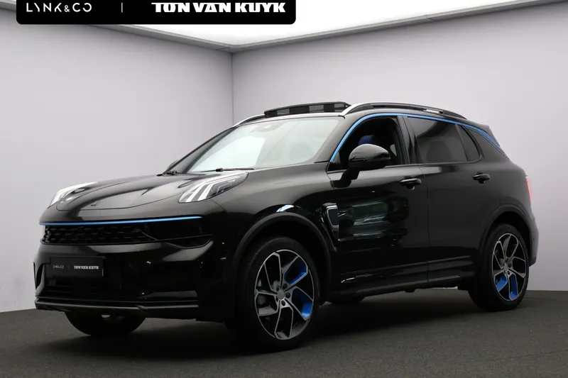 Lynk & Co 01 (2024)