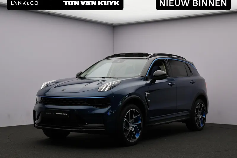 Lynk & Co 01 (2023)