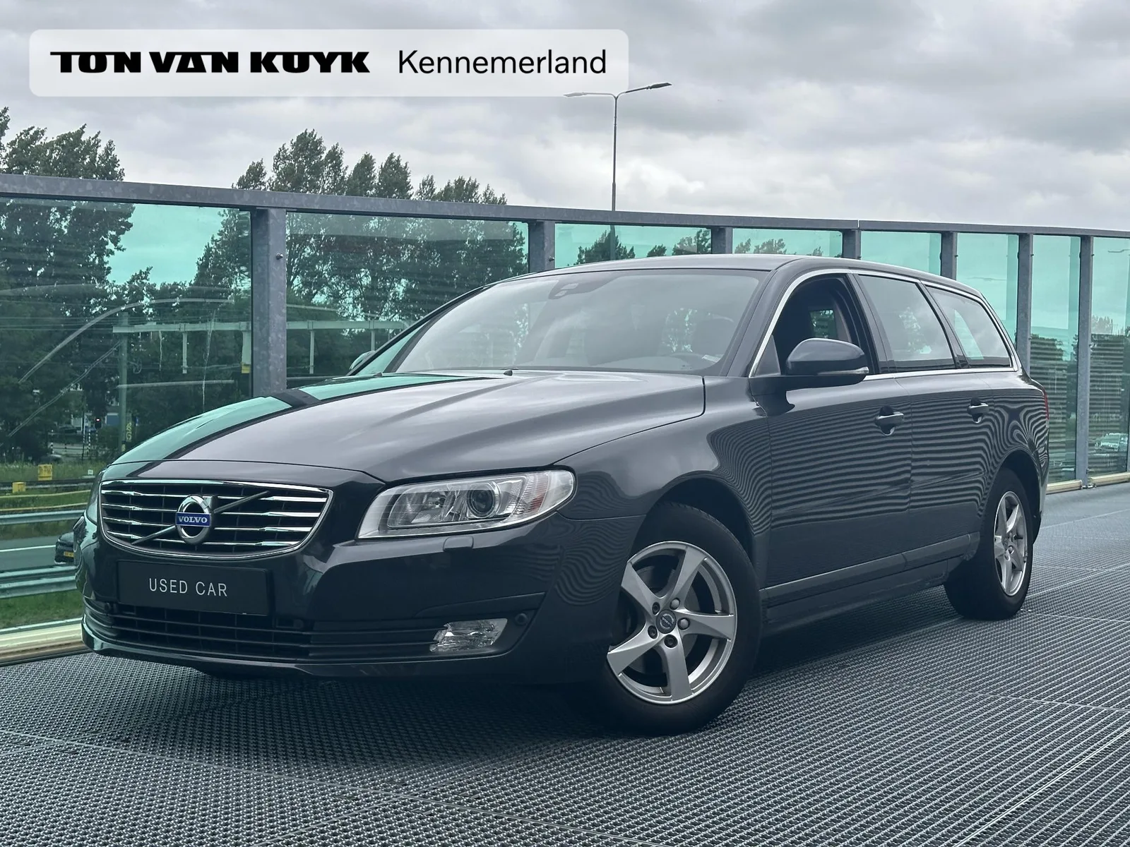 Volvo V70 (2015) — foto 1
