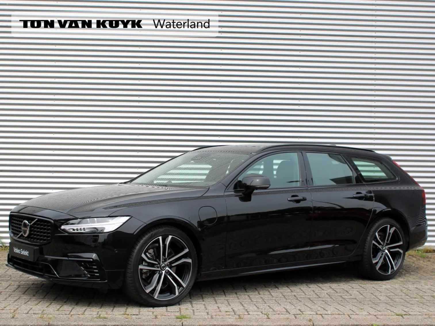 Volvo V90 (2025) — foto 1