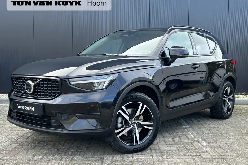 Volvo XC40 (2024)
