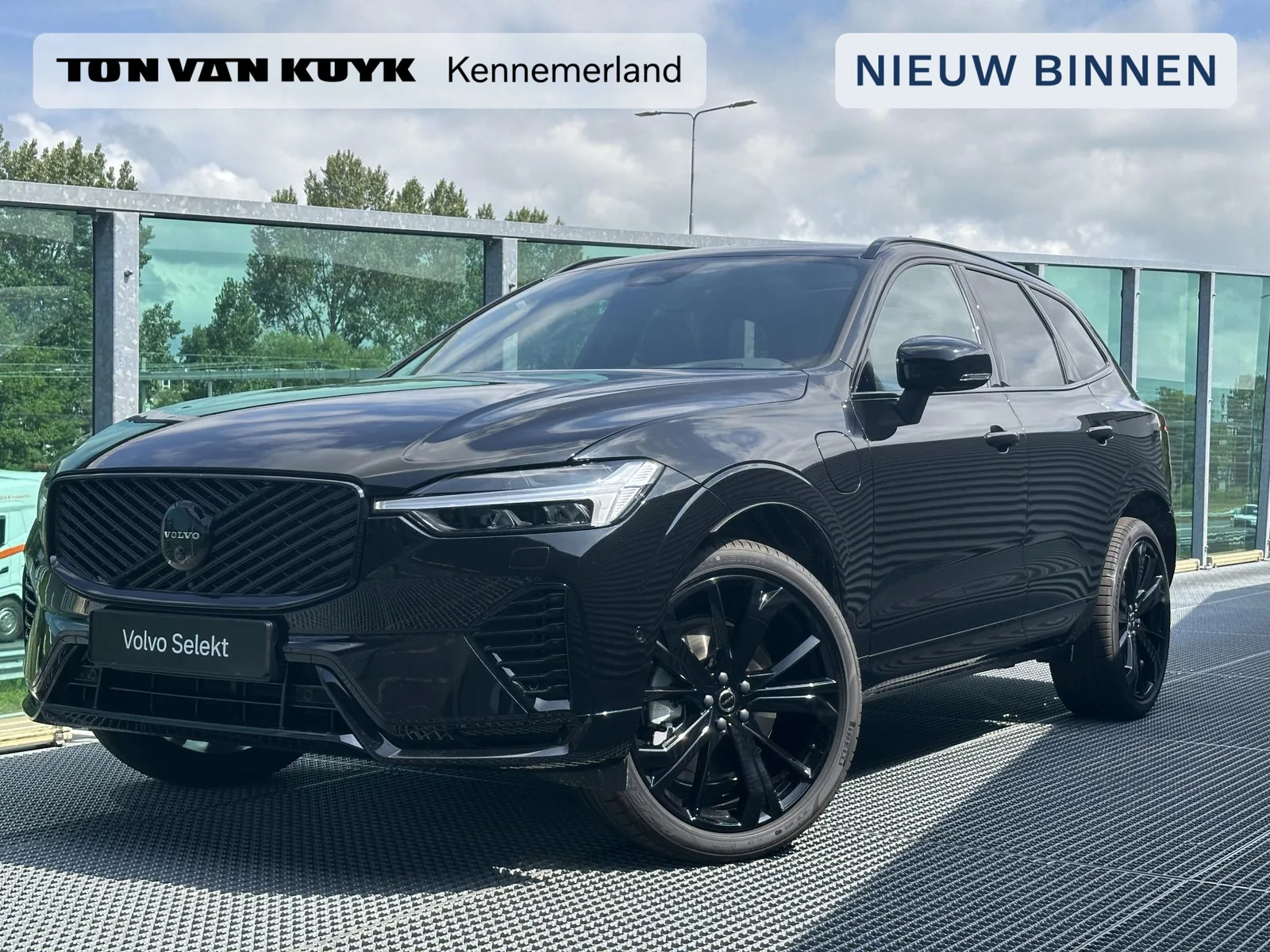 Volvo XC60 (2026) — foto 1