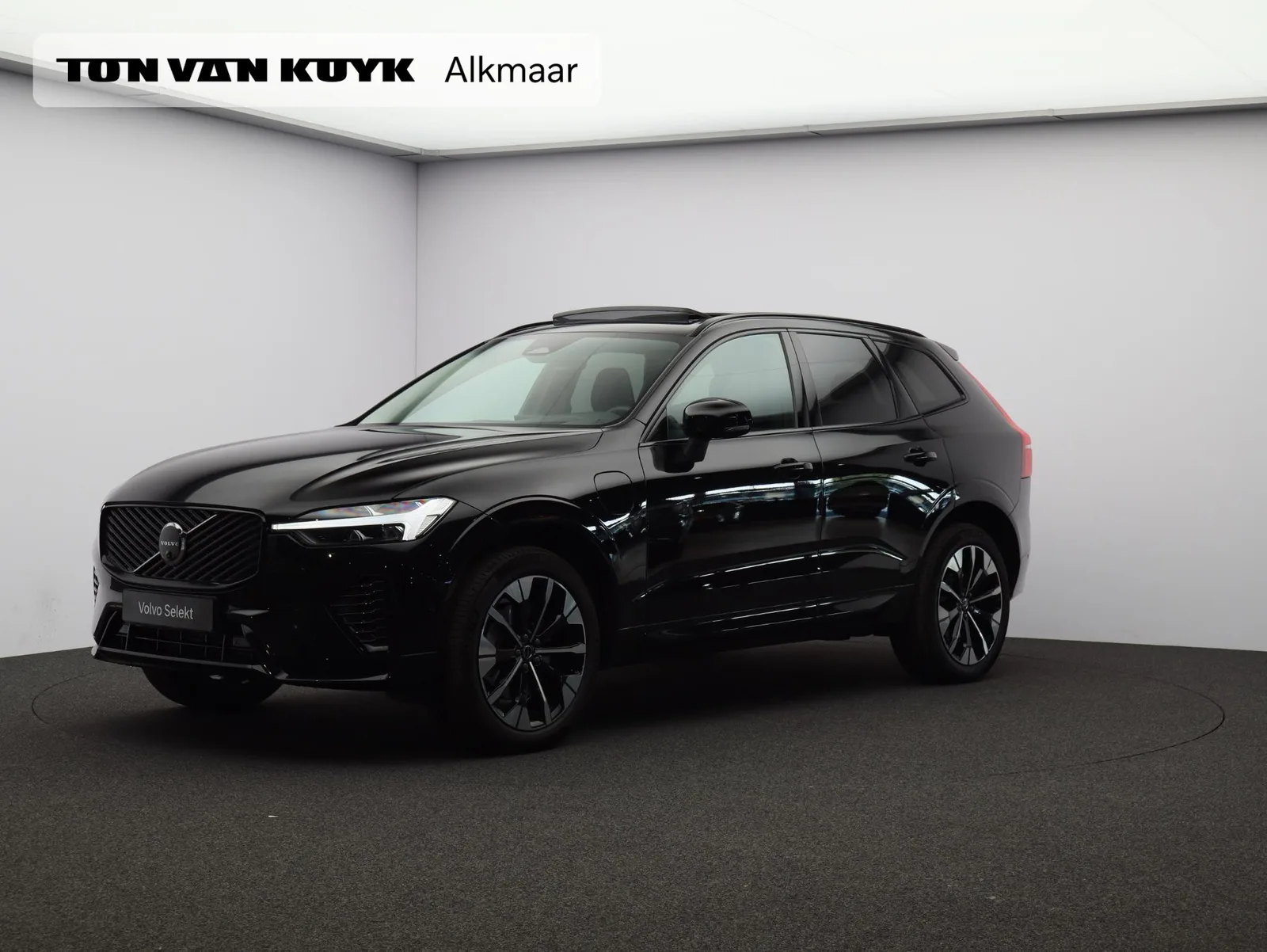 Volvo XC60 (2026) — foto 1
