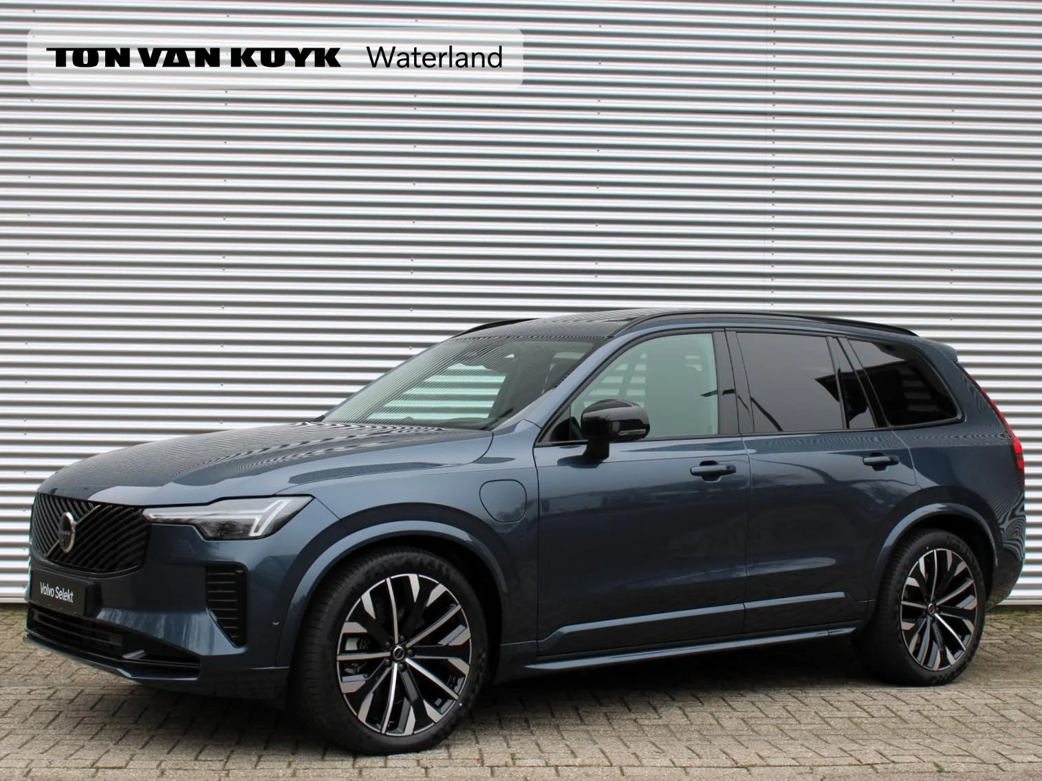 Volvo XC90 (2025) — foto 1