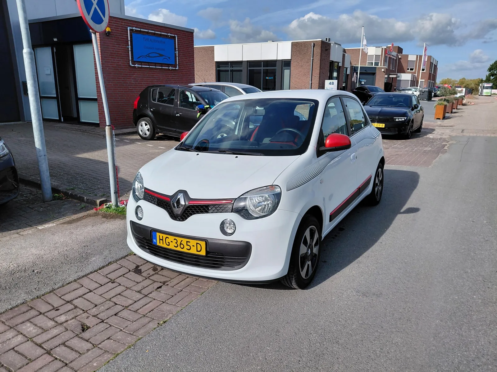 Renault Twingo (2015) — foto 1