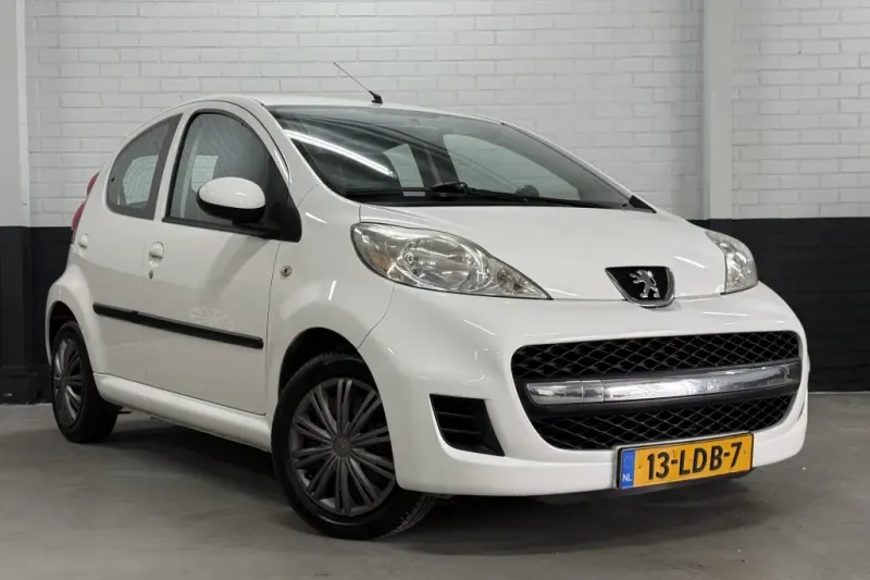 Peugeot 107 (2010)