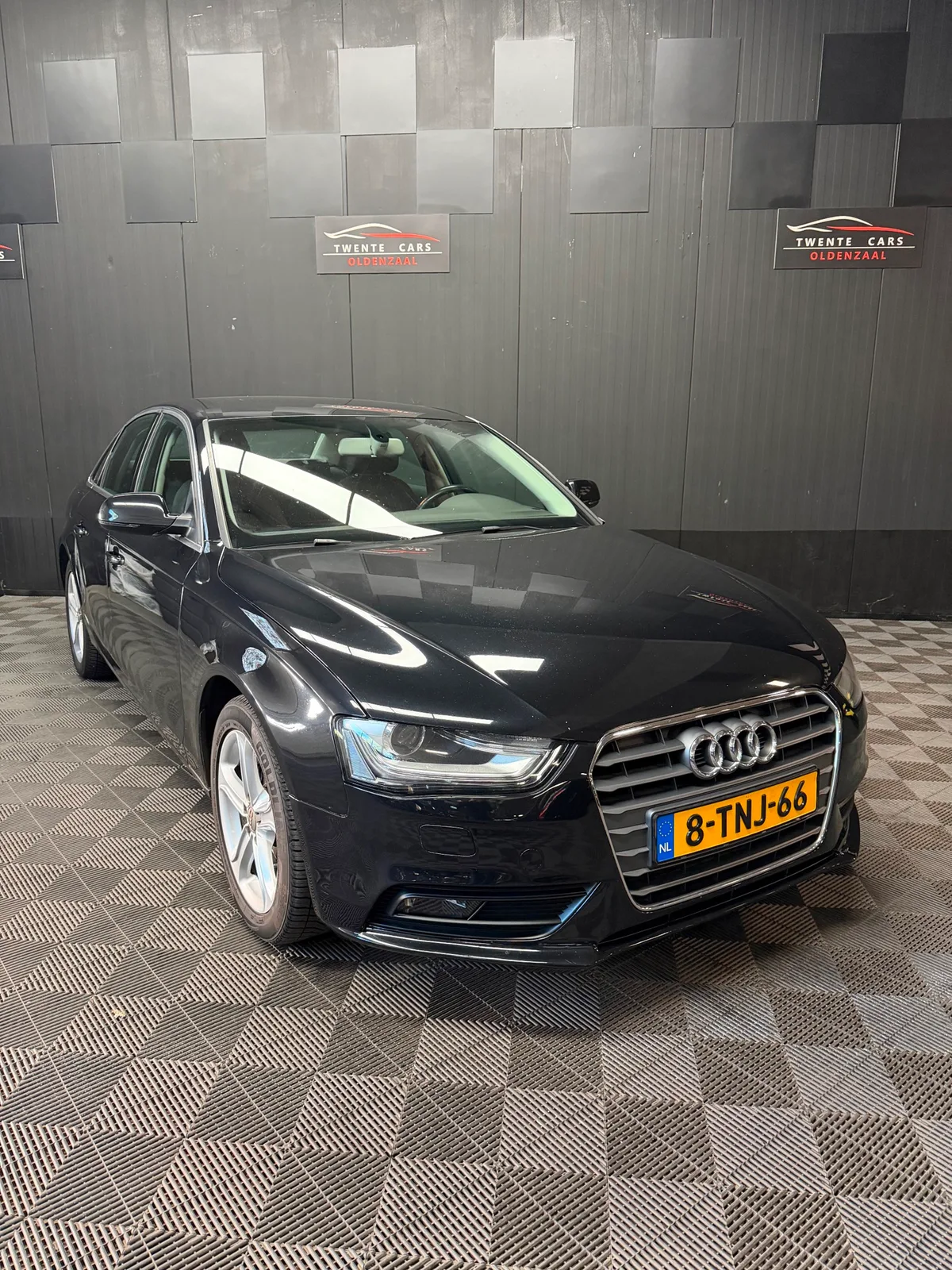 Audi A4 (2014) — foto 1