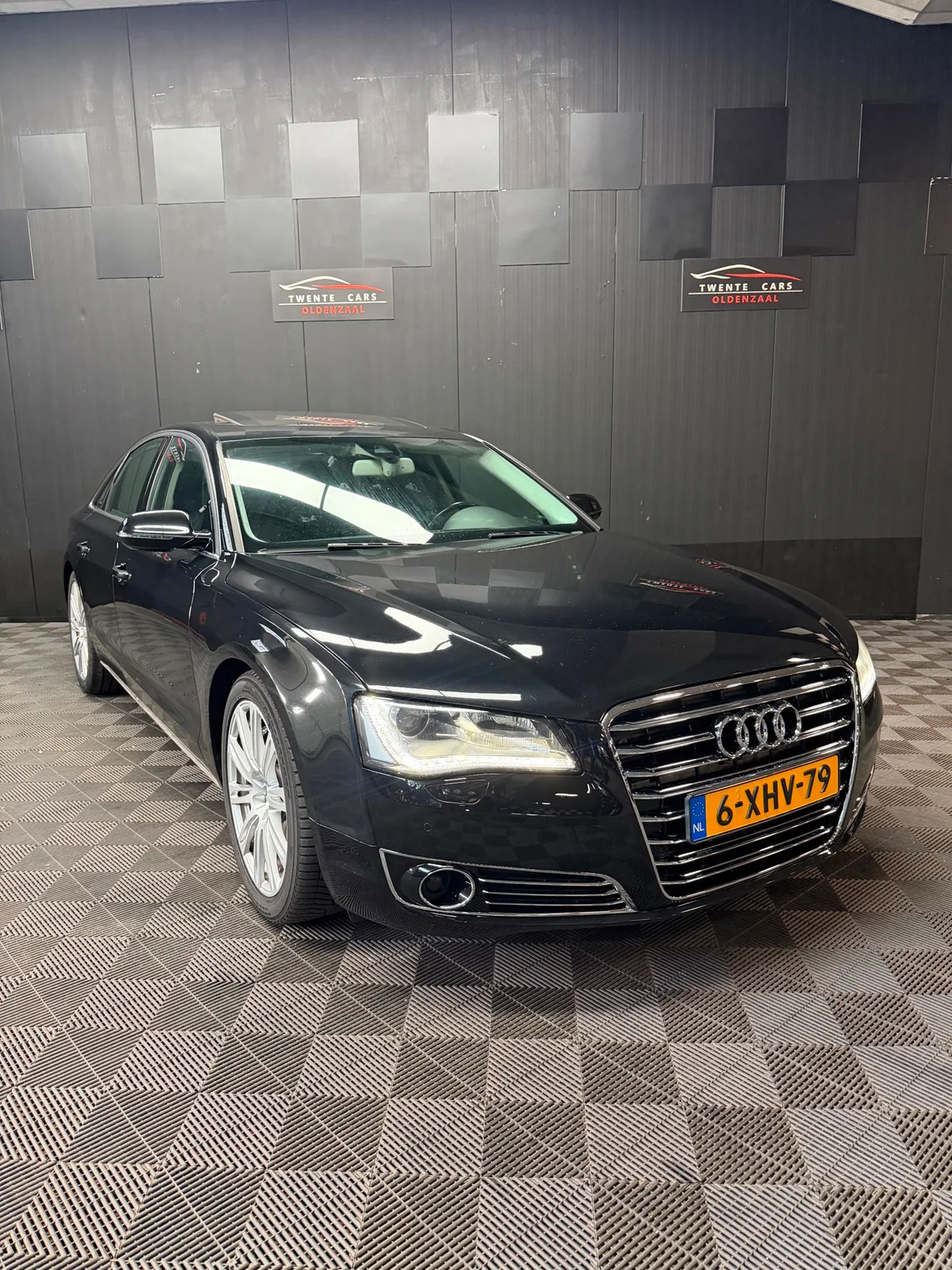 Audi A8 (2010) — foto 1