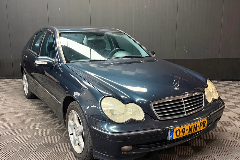 Mercedes-Benz C-Klasse (2004)