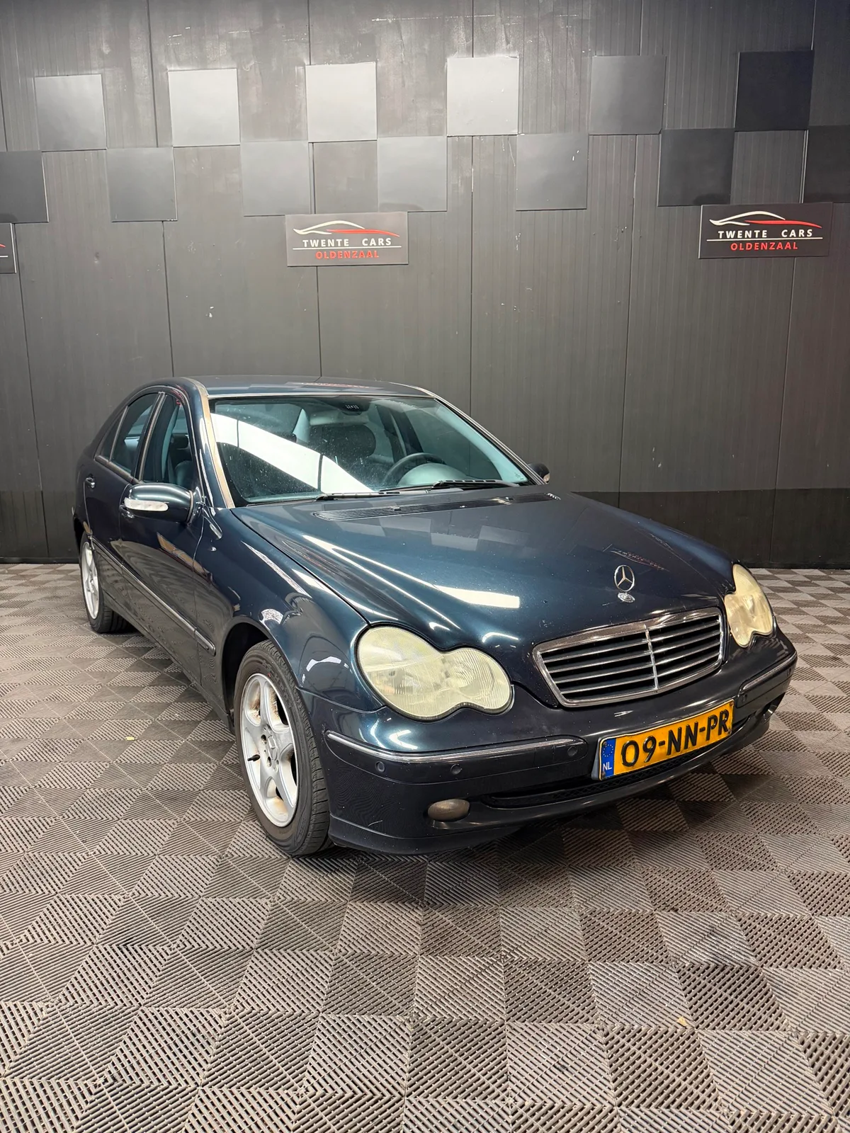 Mercedes-Benz C-Klasse (2004) — foto 1