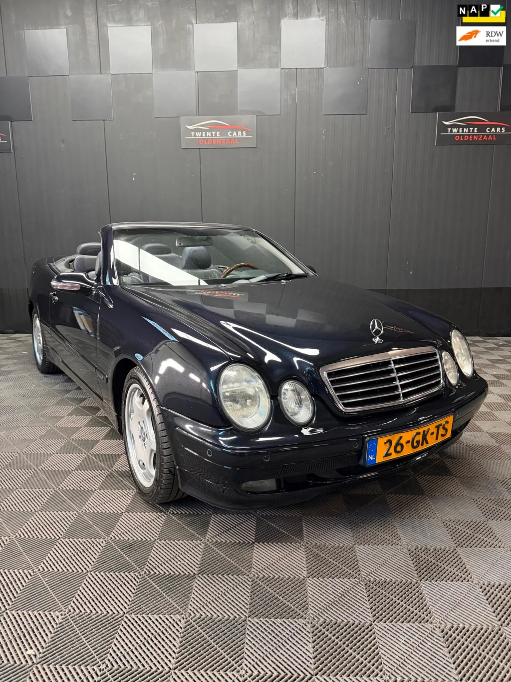 Mercedes-Benz CLK-Klasse (2001) — foto 1