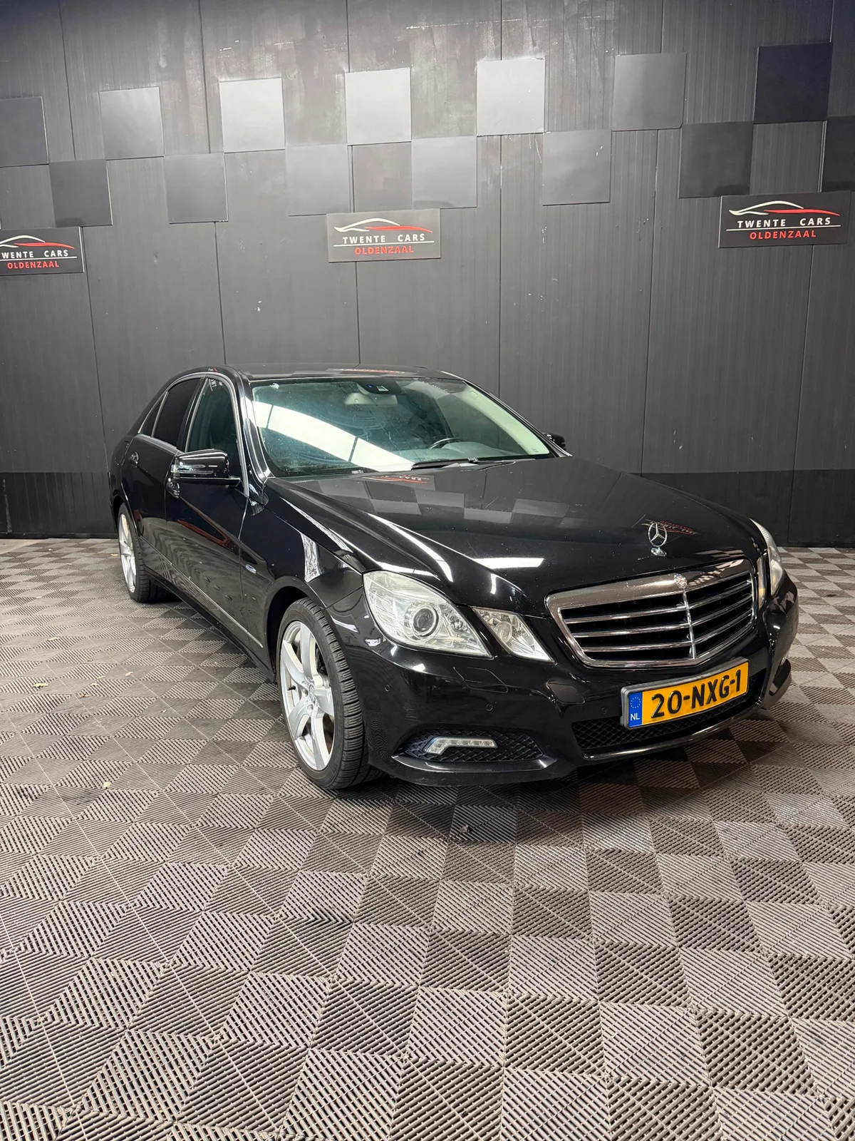 Mercedes-Benz E-Klasse (2009) — foto 1
