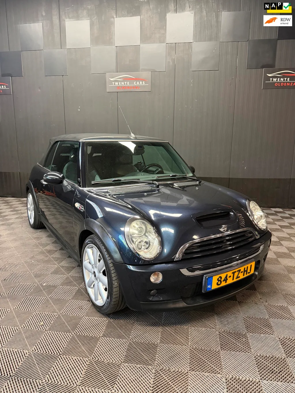 MINI Cabrio (2007) — foto 1