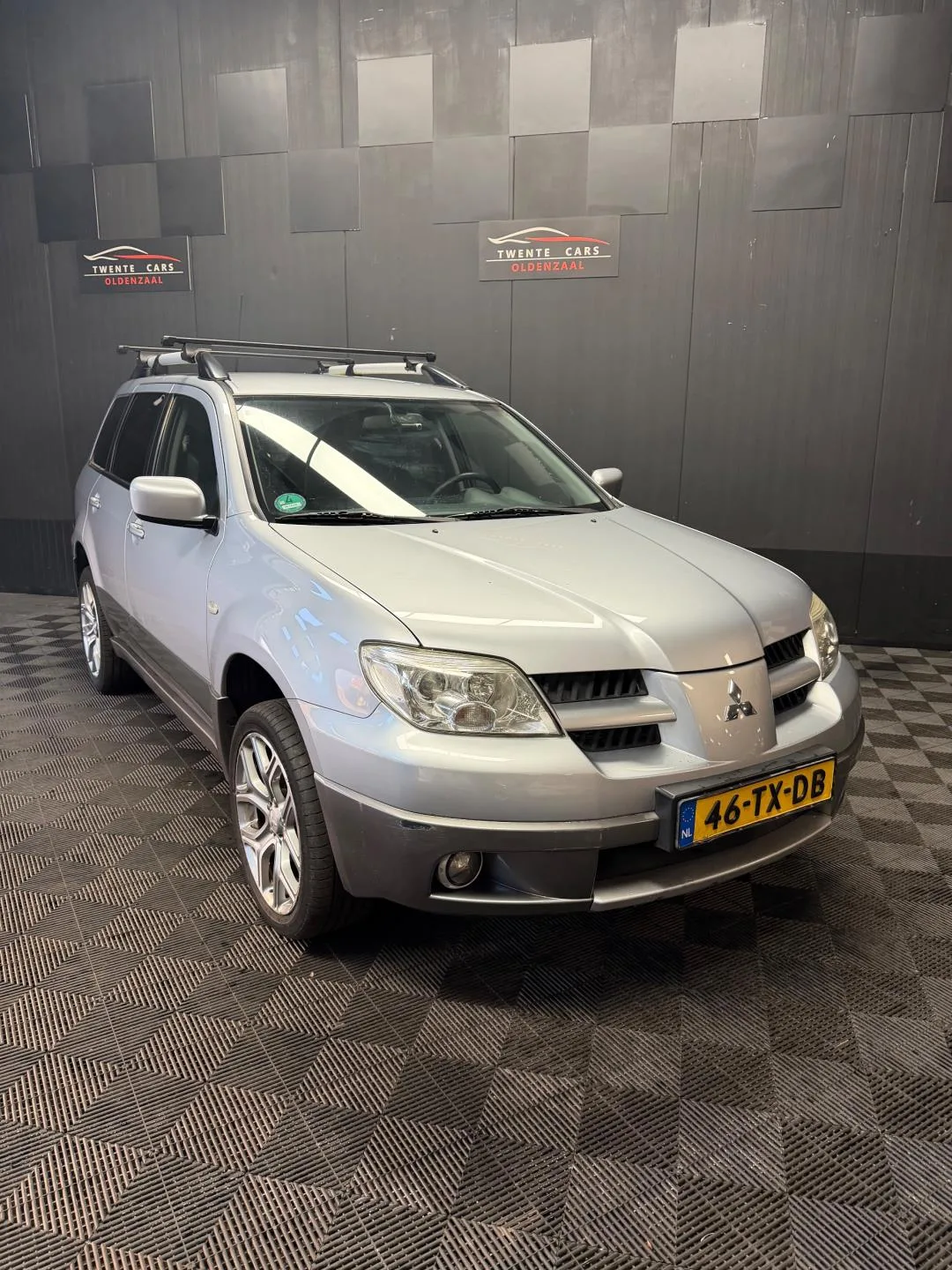 Mitsubishi Outlander (2007) — foto 1