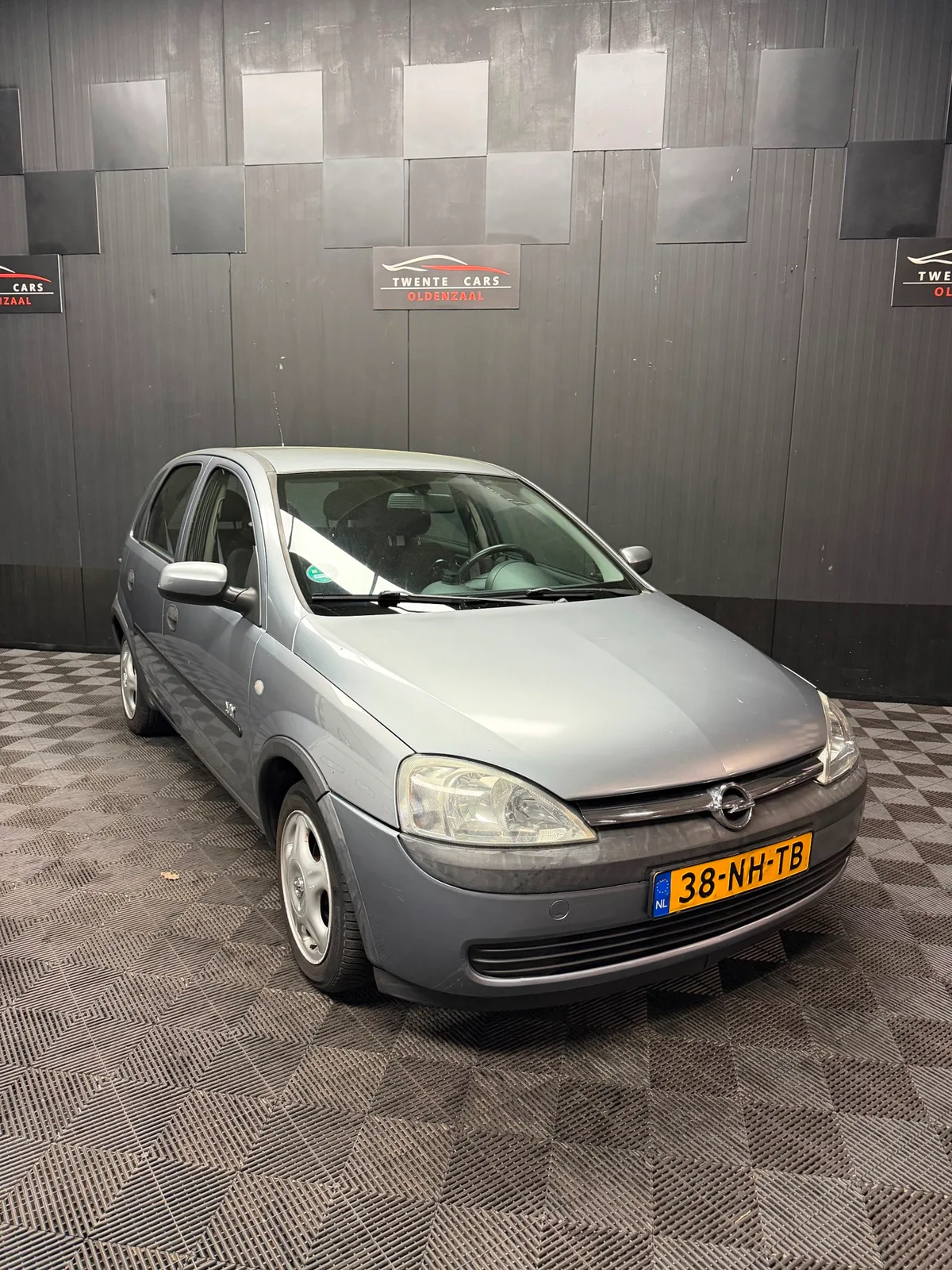 Opel Corsa (2003) — foto 1