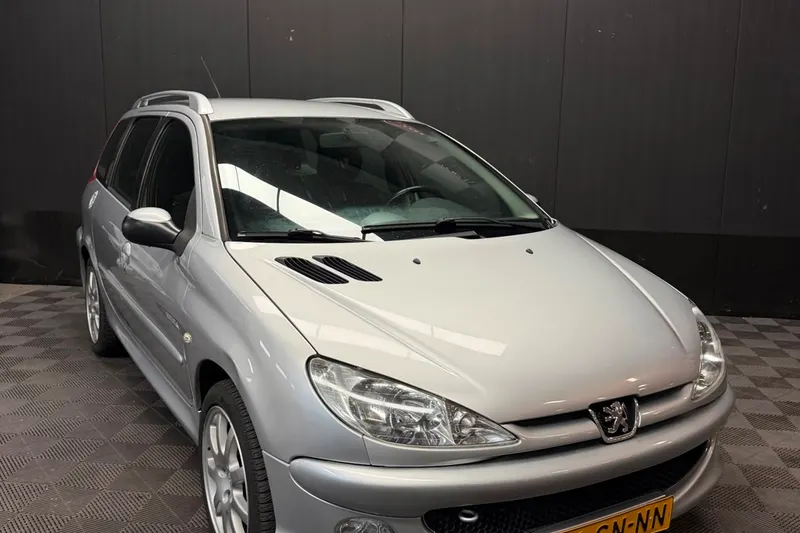 Peugeot 206 (2006)