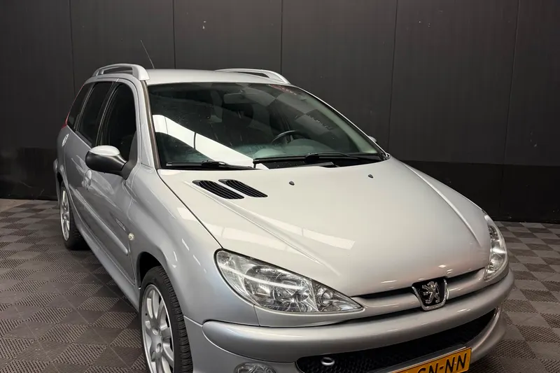 Peugeot 206 (2006)