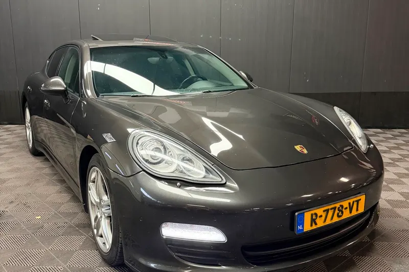 Porsche Panamera (2012)