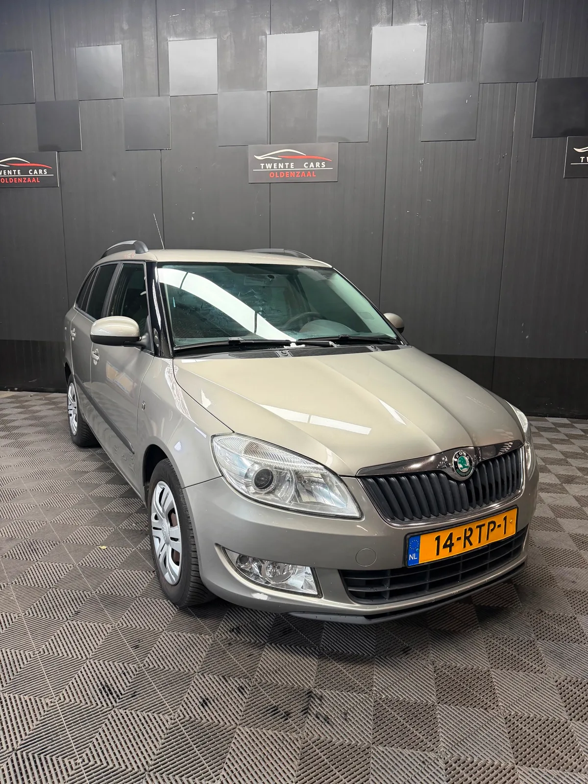 Škoda Fabia (2011) — foto 1
