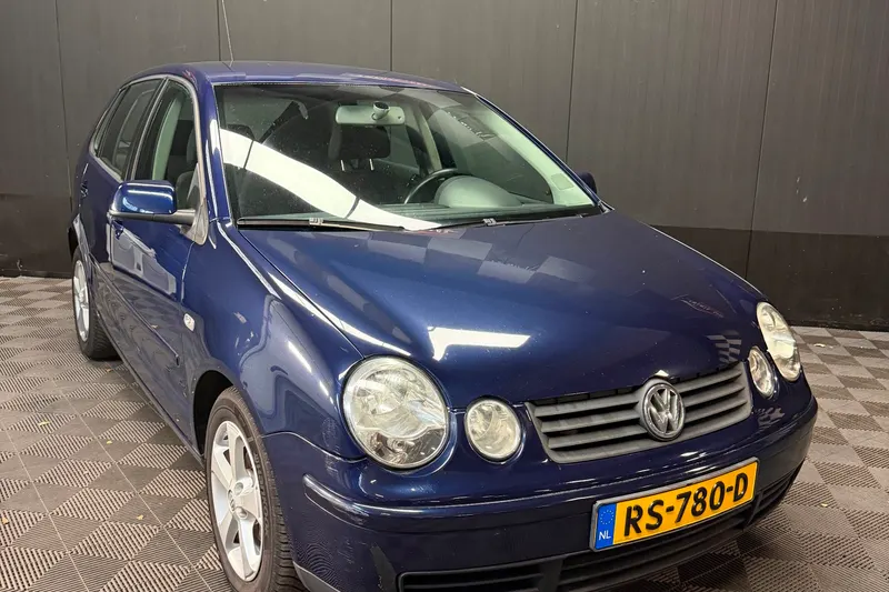 Volkswagen Polo (2005)
