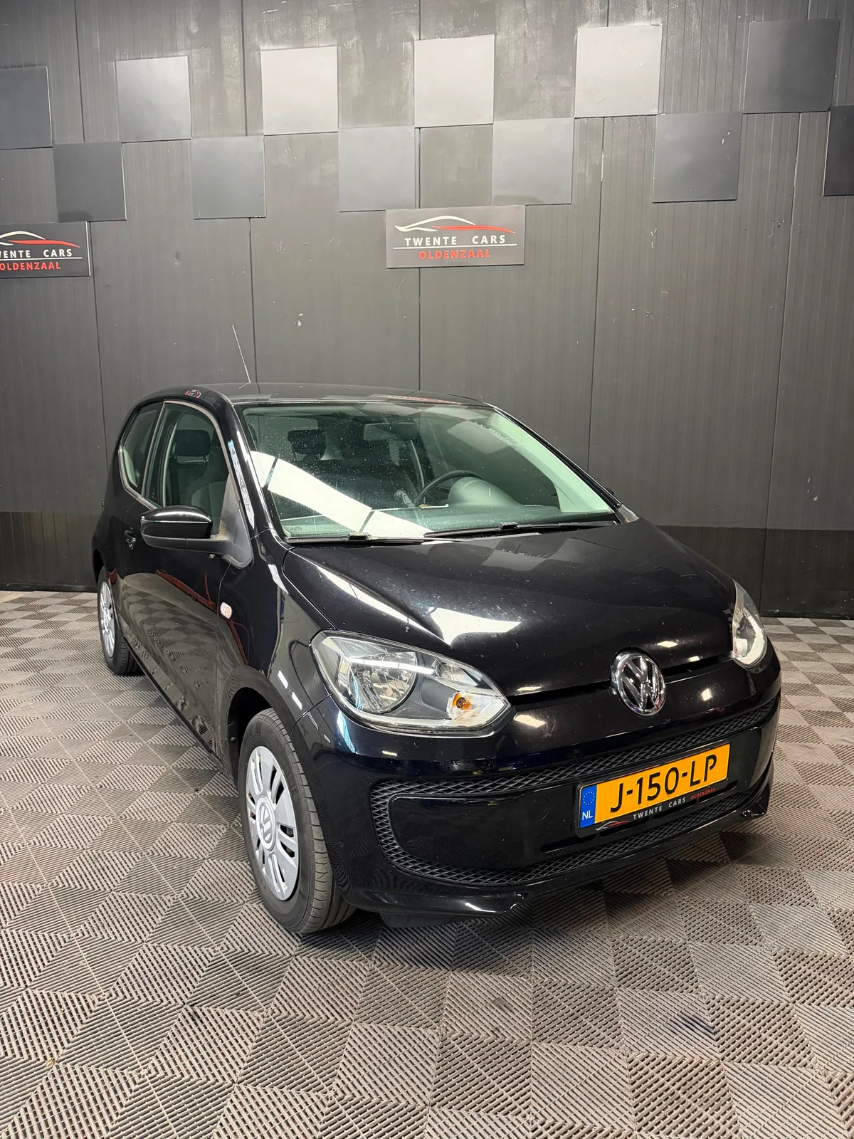 Volkswagen Up! (2012) — foto 1