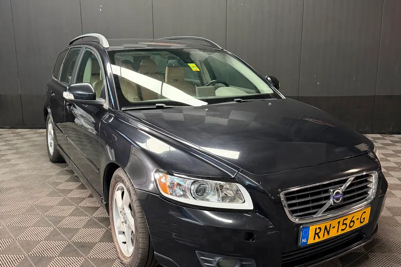 Volvo V50 (2010)