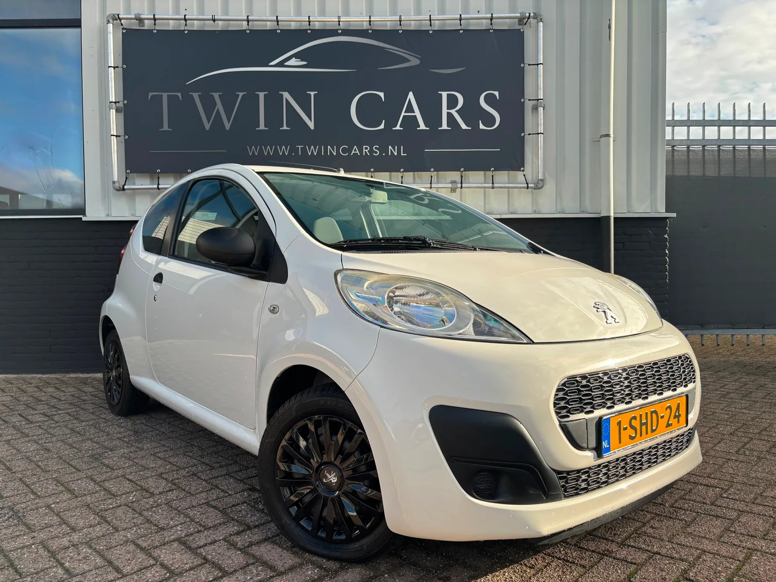 Peugeot 107 (2013) — foto 1