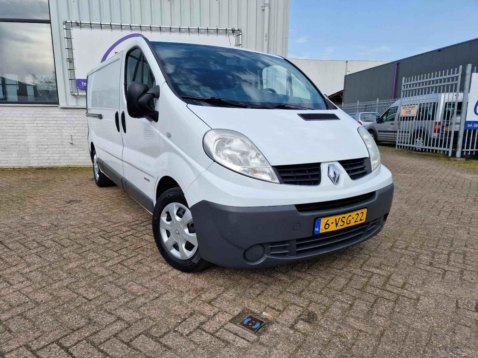 Renault Trafic (2012) — foto 1
