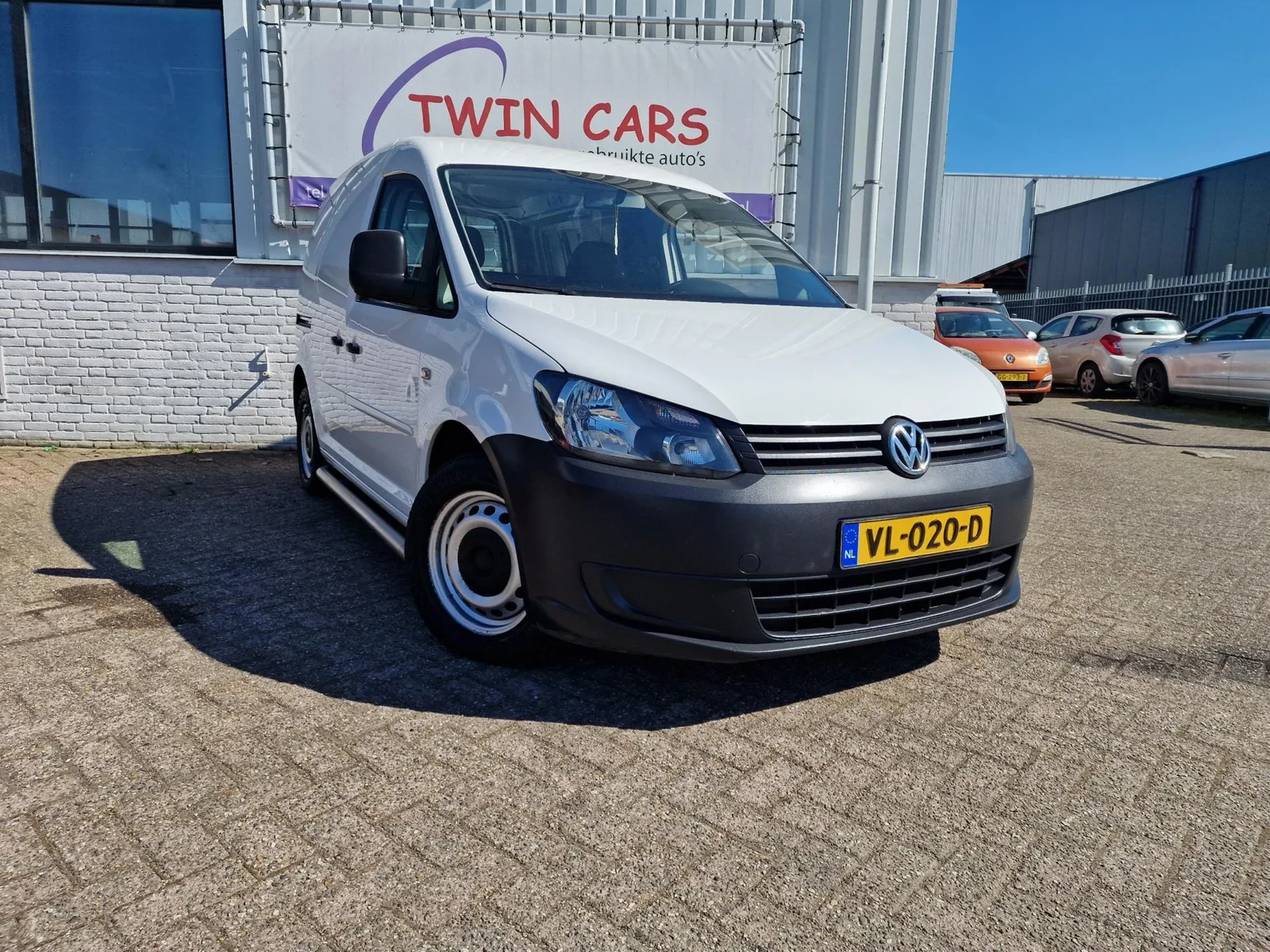 Volkswagen Caddy (2014) — foto 1