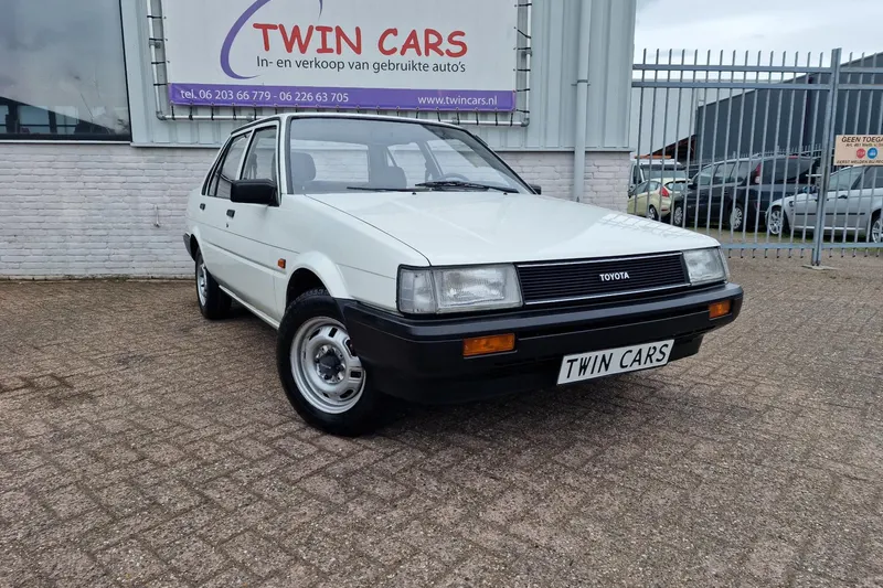 Toyota Corolla (1985)