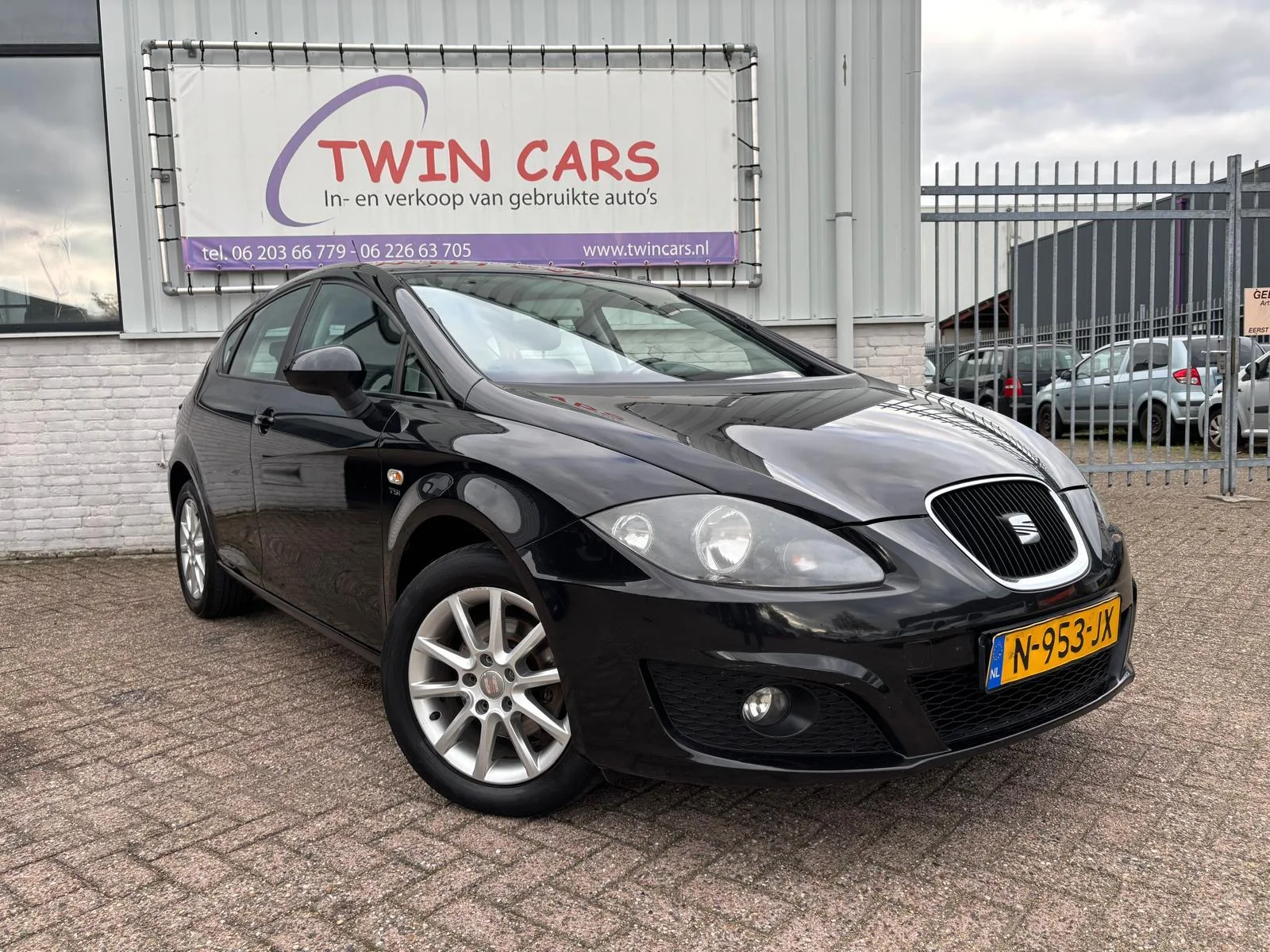 SEAT Leon (2011) — foto 1
