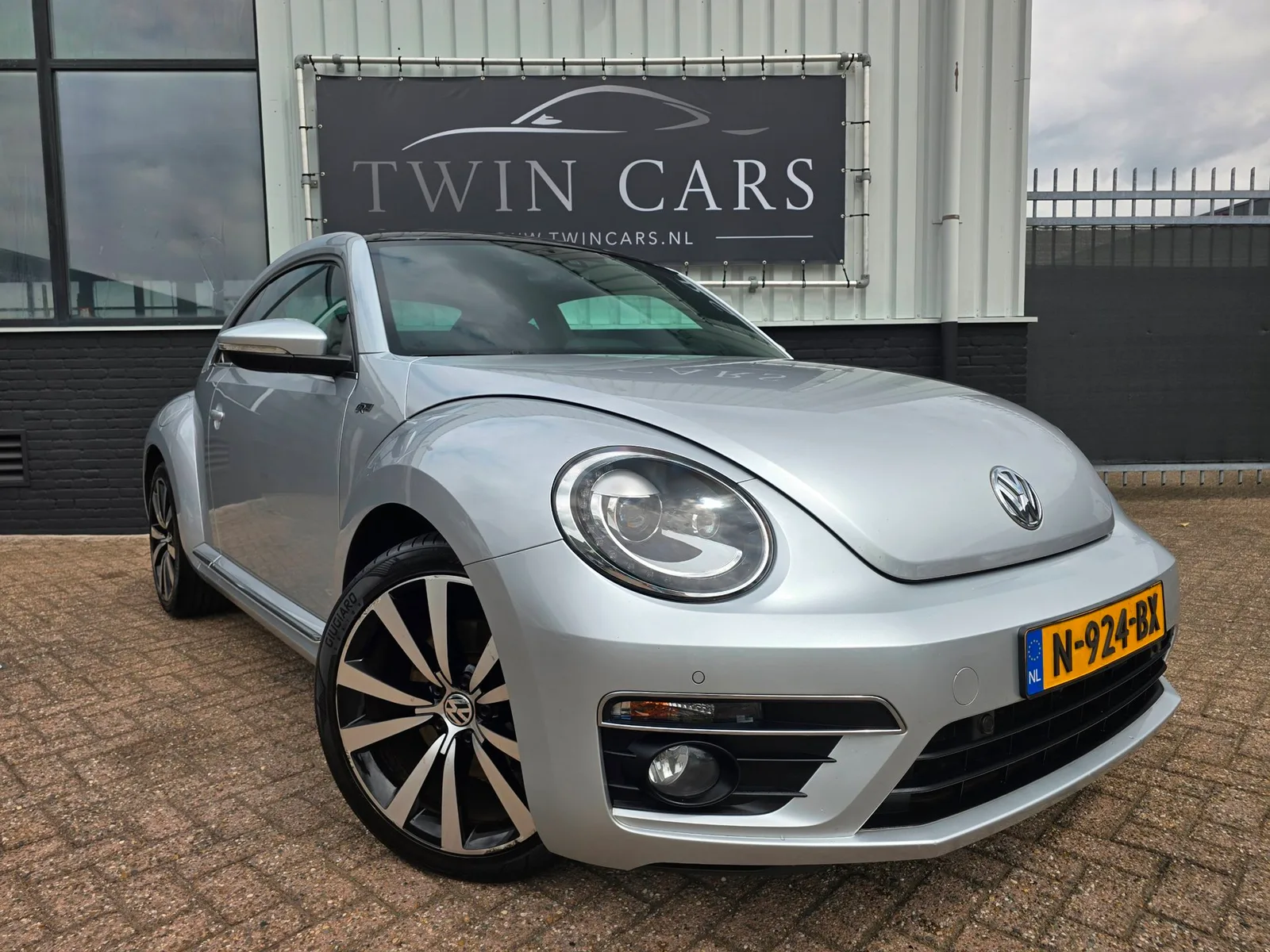 Volkswagen Beetle (2014) — foto 1
