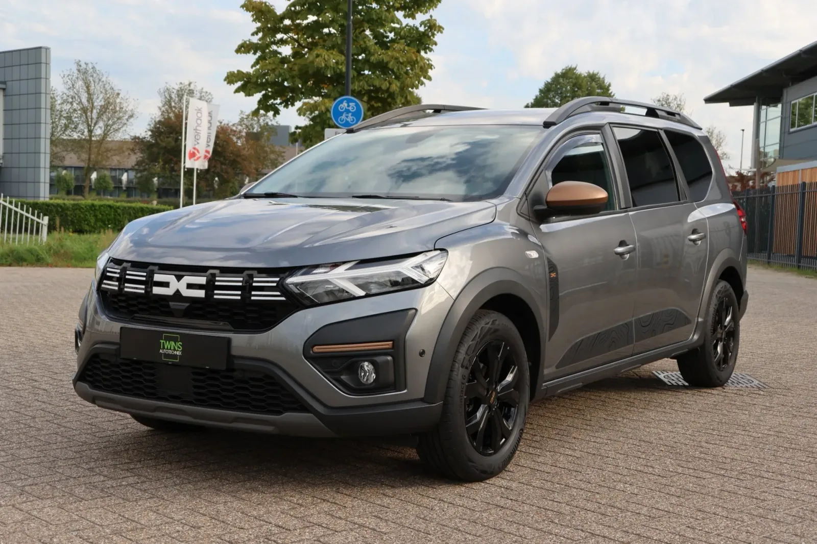 Dacia Jogger (2024) — foto 1