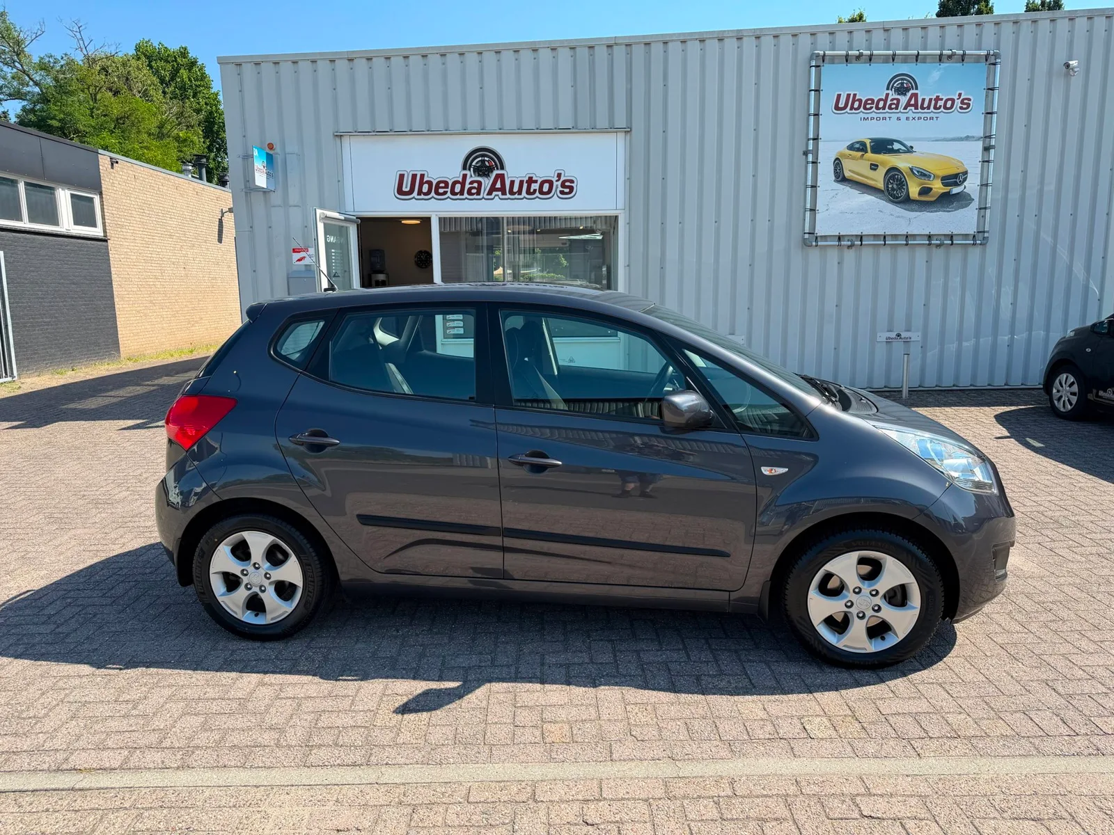 Kia Venga (2013) — foto 1