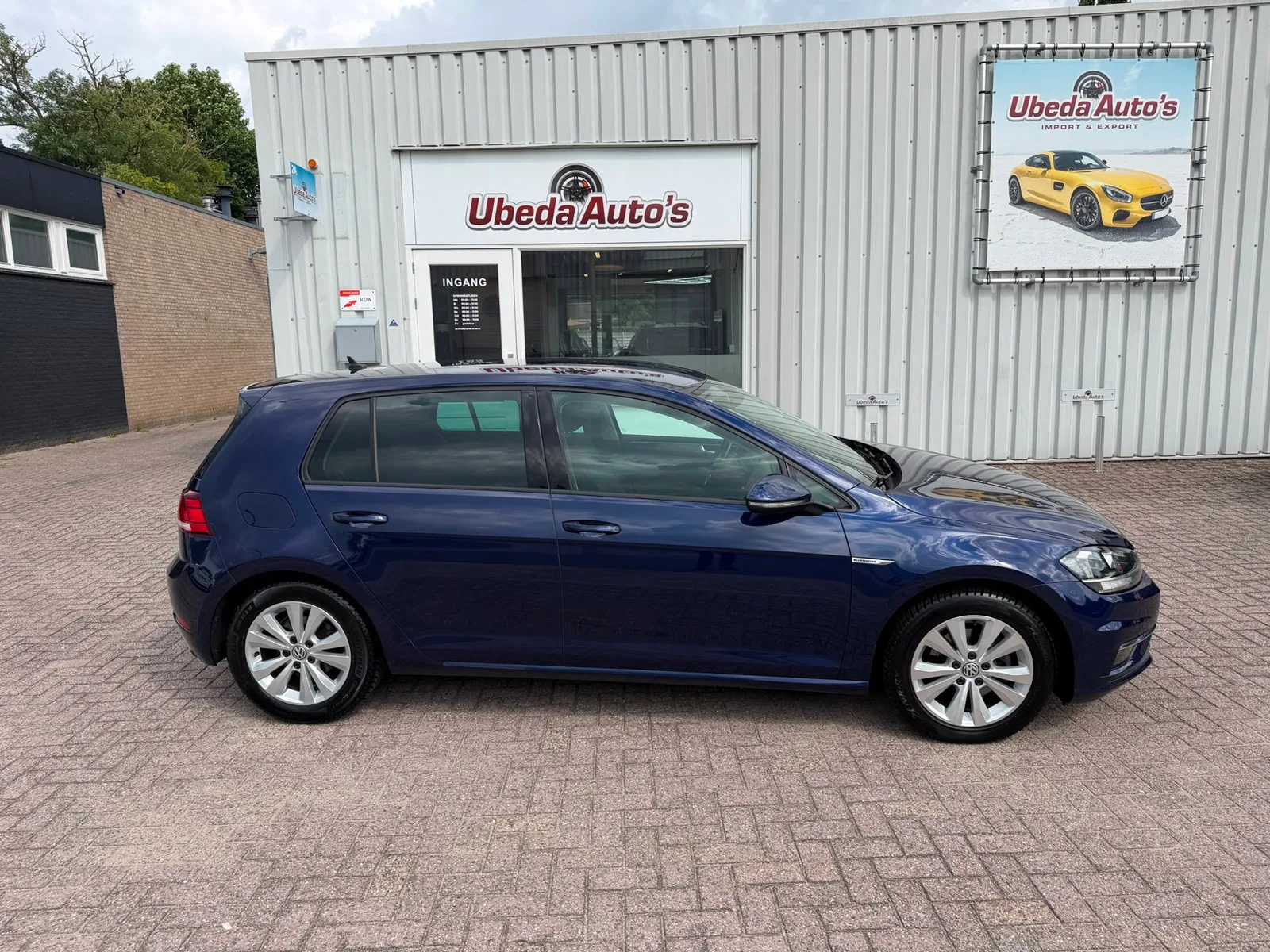 Volkswagen Golf (2020) — foto 1