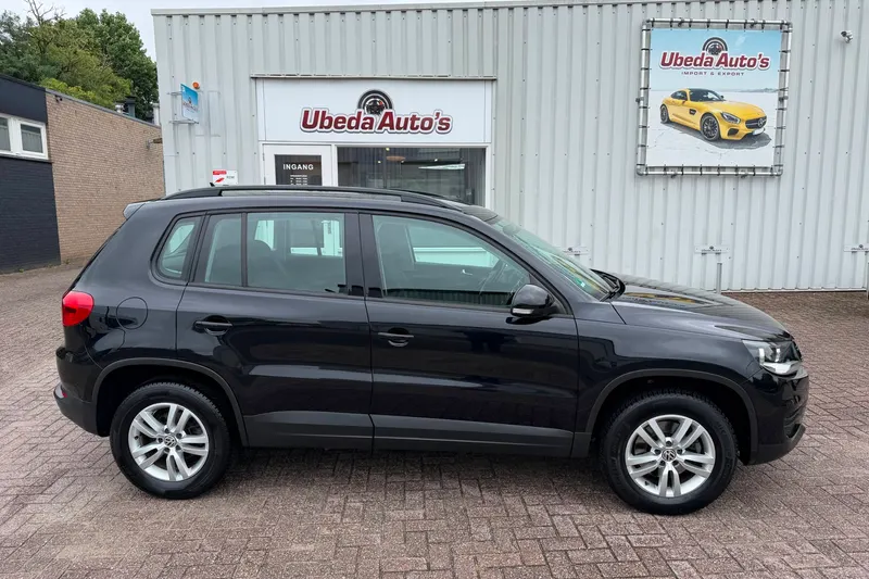 Volkswagen Tiguan (2012)