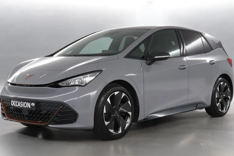 CUPRA Born (2024)